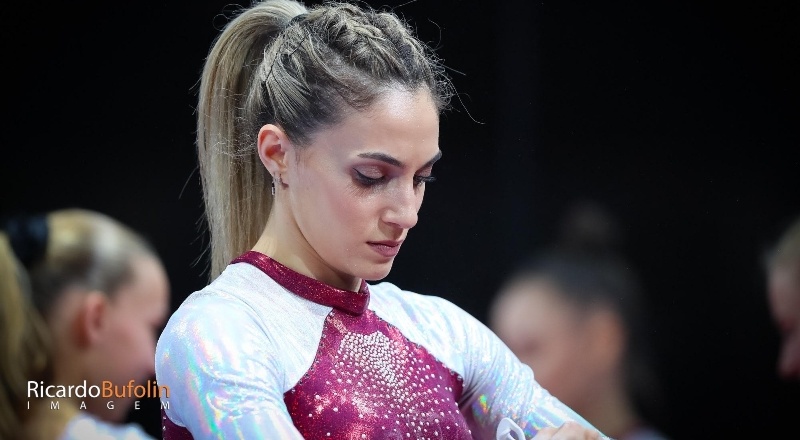 Anneler çocuklarını jimnastik salona getirsin