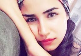 Anneler gününü kızının mezarında geçirdi