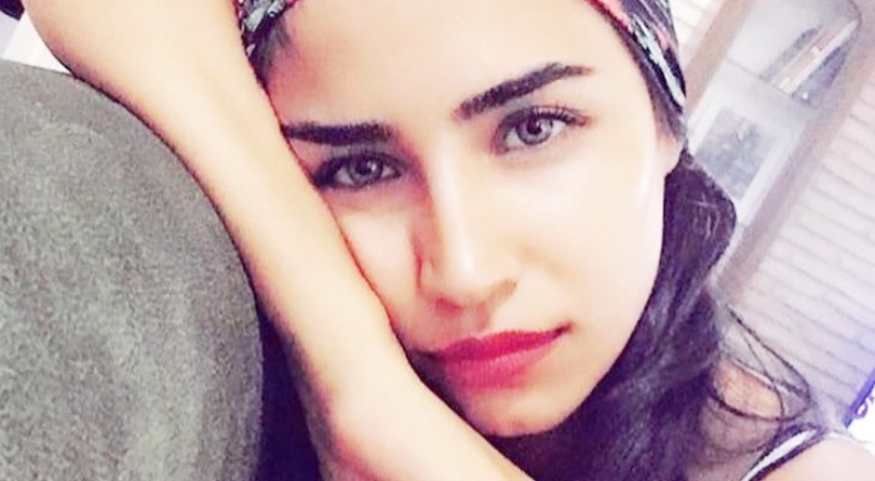 Anneler gününü kızının mezarında geçirdi