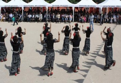 Annelere unutulmaz bir gün yaşattılar