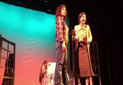 "Annemin Son Çılgınlıkları" sahnelenecek