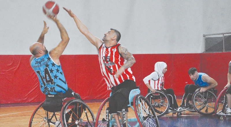 Antalya Büyükşehir Belediyesini  96-45’lük skorla mağlup etti
