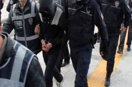 Antalya merkezli 6 ilde FETÖ operasyonu: 20 gözaltı 