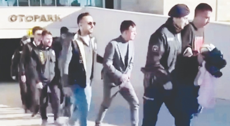 Antalya merkezli 8 ilde sosyal medya dolandırıcılarına eş zamanlı operasyon