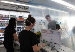 Antalya'da eczaneden ilginç korona virüs önlemi