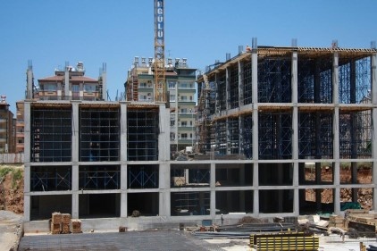 Antep AVM ve 5 yıldızlı otel inşaatı bugün icradan satılıyor