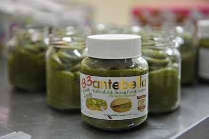 Antep fıstığının ezmesini Arap ülkelerine satıyor