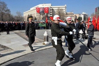 Antep&#8217;in &#8216;Gazilik&#8217; unvanı alışının 93. yıldönümü törenle kutlandı