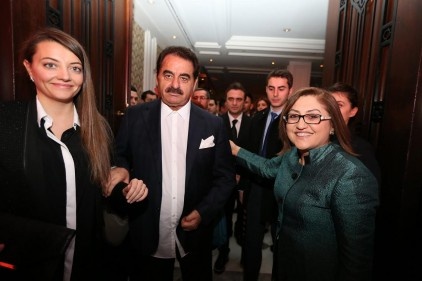 Antep&#8217;in sevincine sanat ve siyaset dünyası da katıldı
