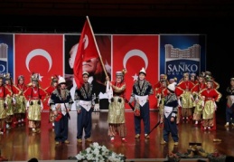 Antepliler, bir şehrin bir ülkeye karşı onurlu direnişinin destanını yazdılar