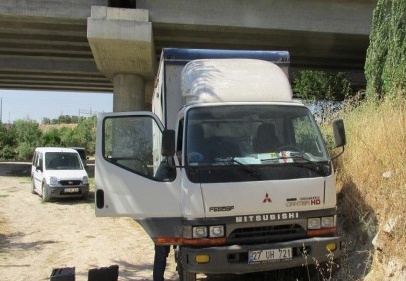 Antep’ten çalınan kamyon Suriye’ye götürülüyordu