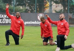 Antrenmanda çift kale maç yaptılar