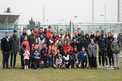 Antrenmanın özel konukları vardı