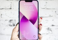 Apple, iPhone 13'lere talebin azaldığını duyurdu