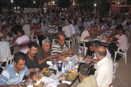 Araban esnafı iftar yemeğinde buluştu