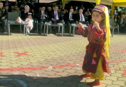 Arabanda 23 Nisan coşkuyla kutlandı 