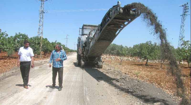 Araban’da bozulan yollar asfaltlanıyor