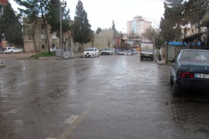 Araban&#8217;da dolu çiftçileri korkuttu