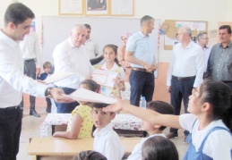 Araban’da öğrencilerin karne sevinci