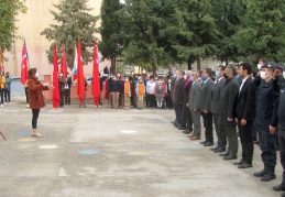 Araban’da Öğretmenler Günü törenle kutlandı