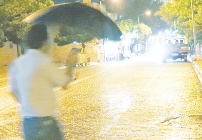 Araban'da yağmur serinletti