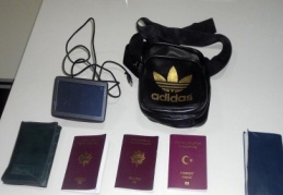 Arabanın ruhsatına kadar herşeyi çaldı
