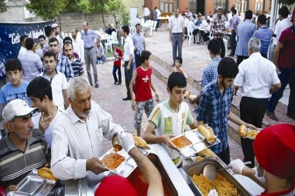 Arabanlılar ramazan etkinliğini doyasıya yaşadı