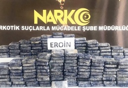 Aracın yakıt deposundan 107 kilo uyuşturucu çıktı