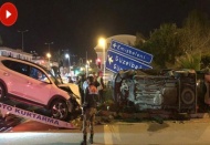 Araçların hurdaya döndüğü kazada sürücülerin burnu bile kanamadı
