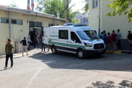 Araçta bulunan 3 arkadaş öldü, biri ağır yaralandı