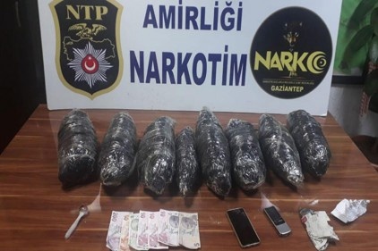 Araçtan uyuşturucu çıktı, sürücü gözaltına alındı