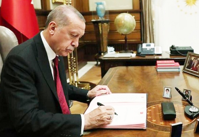 Aralarında şeker fabrikalarının taşınmazların da bulunduğu 9 arazi satıldı