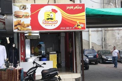 Arapça tabelalar sökülüyor