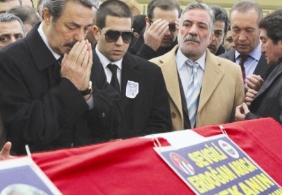 Arıca son yolculuğuna uğurlandı