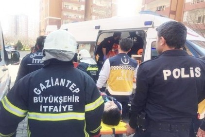 Arızayı gidermeye çalışan işçi asansör boşluğuna düştü 