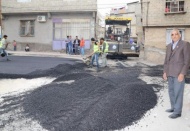 Asfalt kaplama ve yama çalışmalarına ağırlık verildi