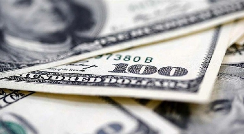 Asgari ücret 10 yıl sonra 300 doların altına indi