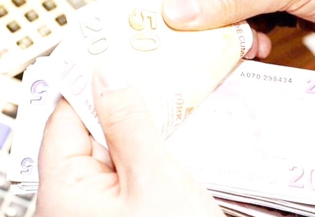 'Asgari ücret vergiden muaf tutularak 750 lira artırılabilir'