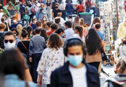 Aşı bulaşı engellemiyor, ağır hastalık geçirmesini engelliyor, maske takmaya devam etmelisiniz!