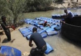 Asi nehri üzerinde kaçak akaryakıt bidonları ele geçirildi