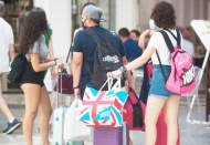 Aşı olan 50 yaş üstü İngiliz tatilciler rotayı Türkiye'ye çevirdi