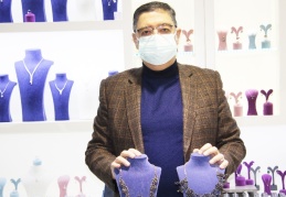 Aşı pandemiyi azaltmaz ve vaka artışı sürerse altının gramı 600 lirayı görür