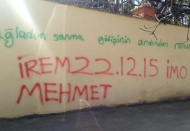 Aşıksan yaz duvara