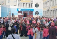 Aşırı buzlanma nedeniyle okullara bir gün daha ara verildi