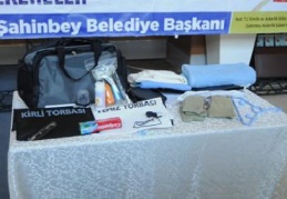 Askere gideceklere ihtiyaç çantası da veriliyor