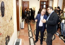 Aslan’ın resimleri sergileniyor