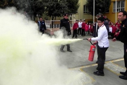Aslına yaraşır sivil savunma tatbikatı