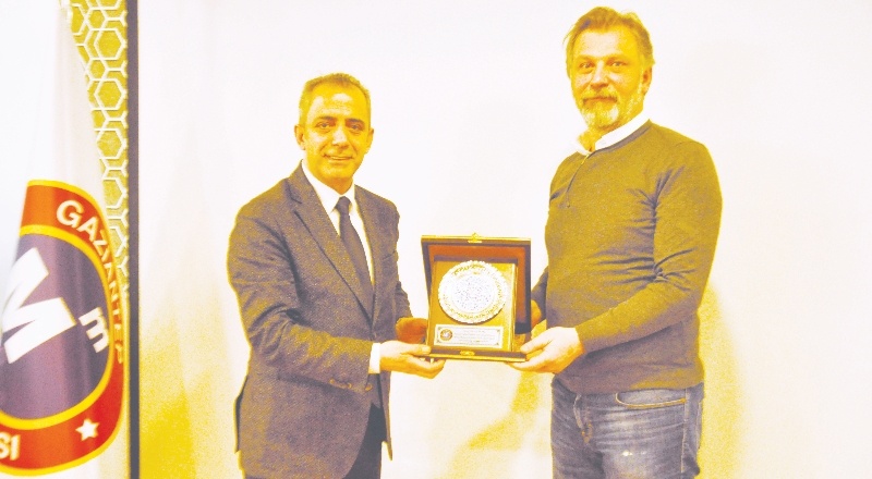 “Aslında yaptığımız işi doğru tanımlamalıyız”