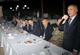 Ata, şehit ve gazi aileleriyle iftar yaptı