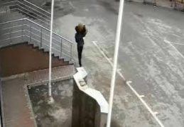 Atatürk büstünü çalan kişilerden 2'si yakalandı